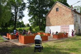 Slavnostní otevření bylinkové zahrady a beseda s ilustrátorkou paní Ivou Hoňkovou